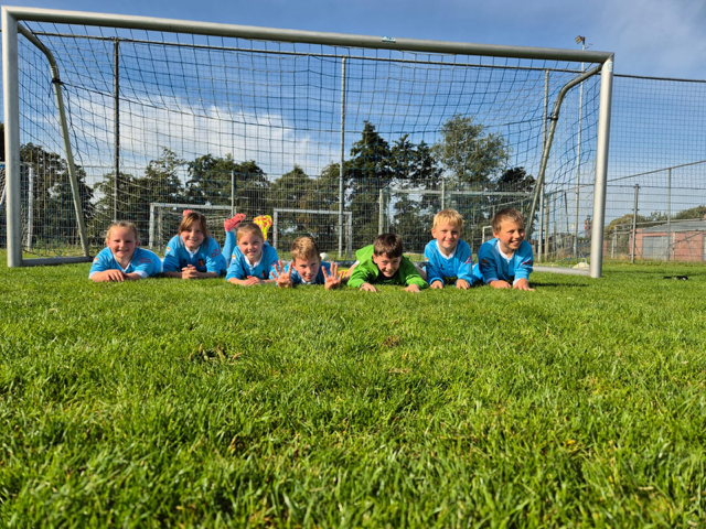 Jeugdwedstrijden 8-11:&quote;Complimenten naar de tegenstander&quote;.